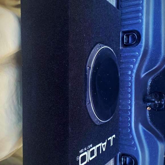 JL AUDIO 10TW1-4 PORTED ENCLOSURE SUBWOOFER - Picture 4 of 7